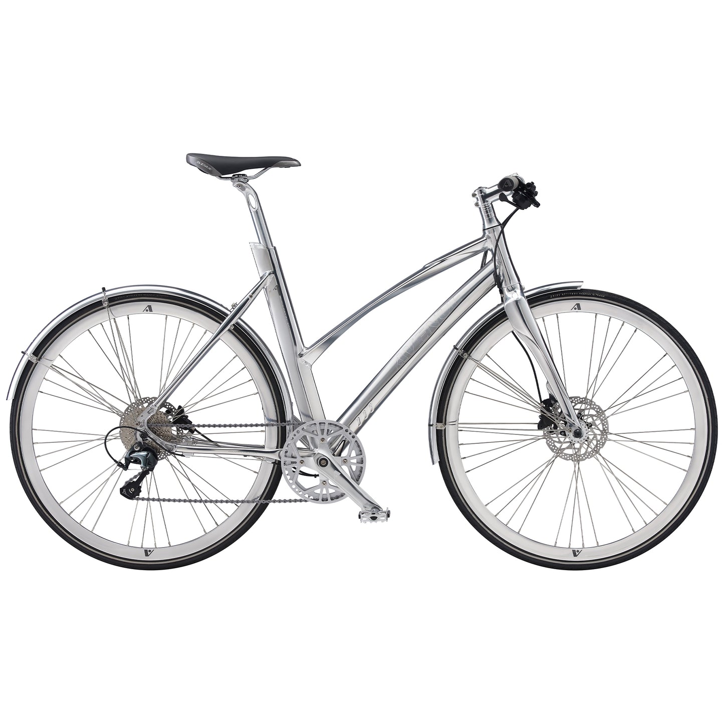 Metallcykel med diamantram, svart sadel, framlykta och skivbromsar