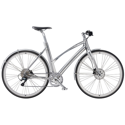 Metallcykel med diamantram, svart sadel, framlykta och skivbromsar
