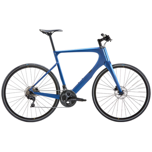 Cykel med mattblå ram och svart sadel, dropbar och kedjedrev