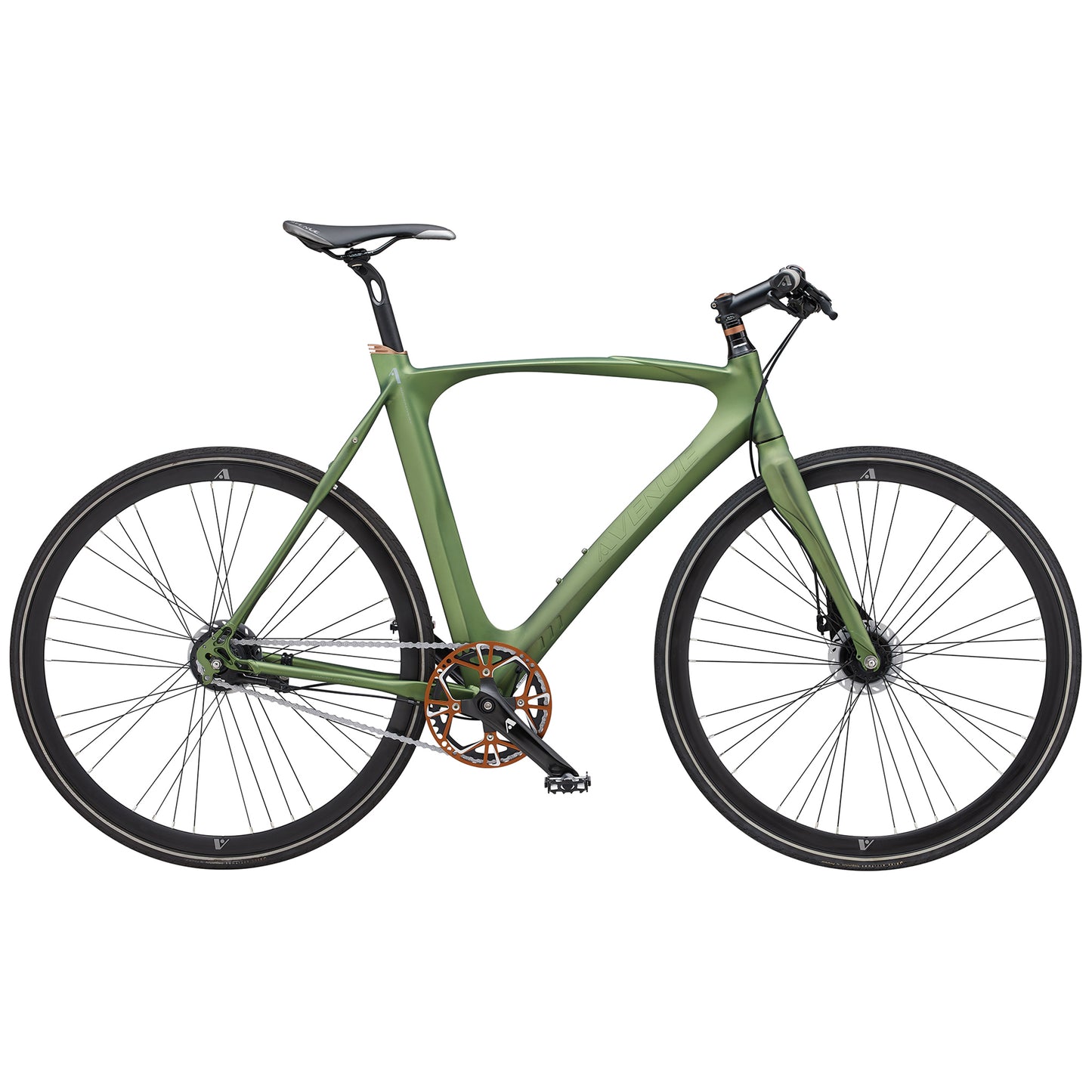 Cykel med grön ram och svart sadel, skivbromsar fram och bak