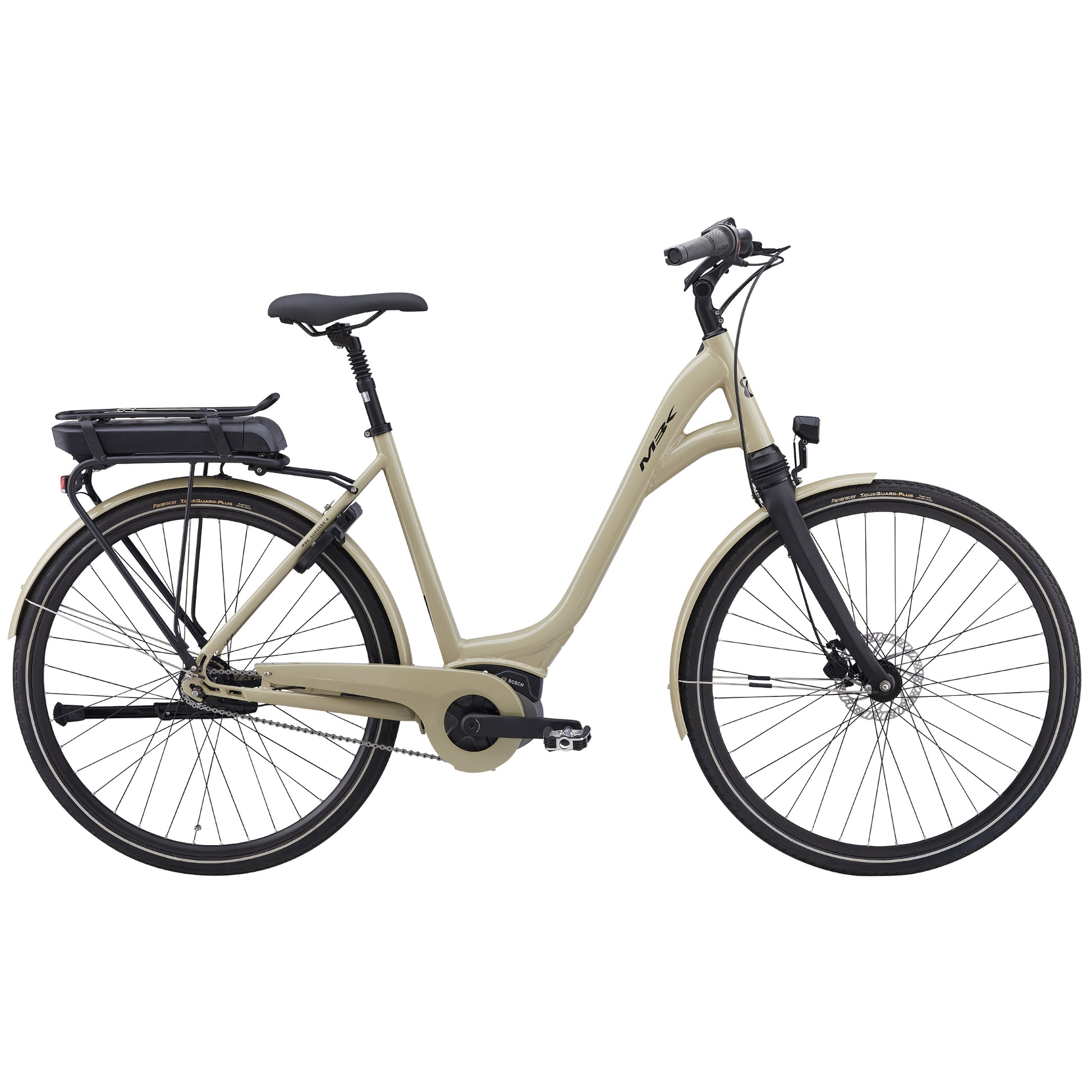 Elcykel i ljus khaki med pakethållare, stänkskärmar och framstrålkastare
