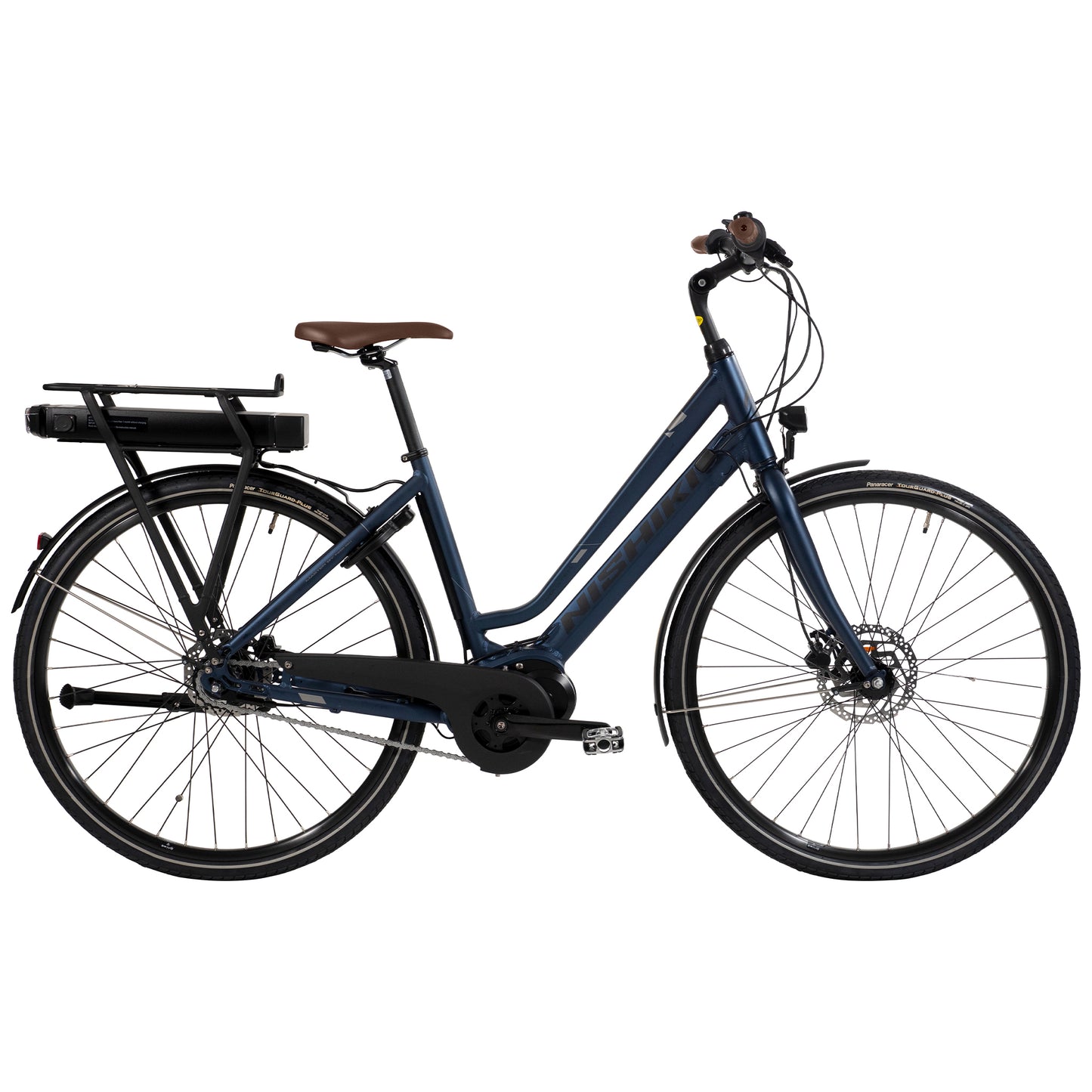 Elcykel Nishiki Master E i blått med brun sadel, pakethållare och skärmar
