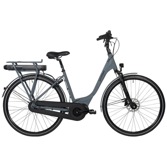 Elcykel Winther Superbe 2 LTD med blank blågrå ram, pakethållare och stänkskärmar.